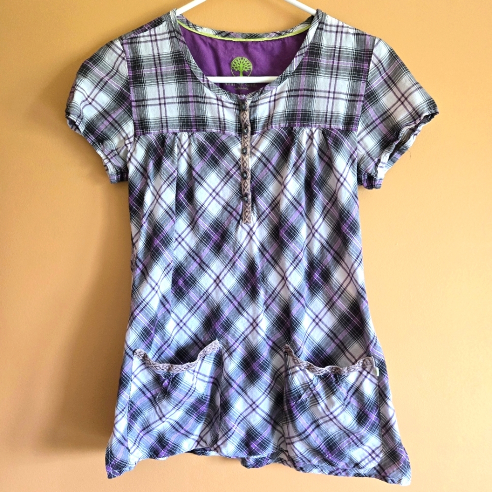 Healing Hands Plaid Scrub Top PTP=16"